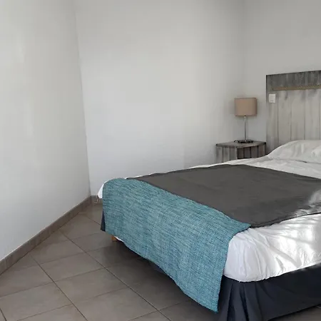 T3 Avec Piscine En 4 Etoiles Appartement